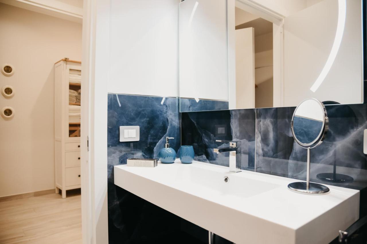 Terra Mia Suite - Chi Tene' O Mare Napoli Eksteriør billede