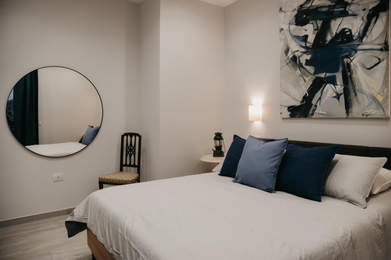 Terra Mia Suite - Chi Tene' O Mare Napoli Eksteriør billede
